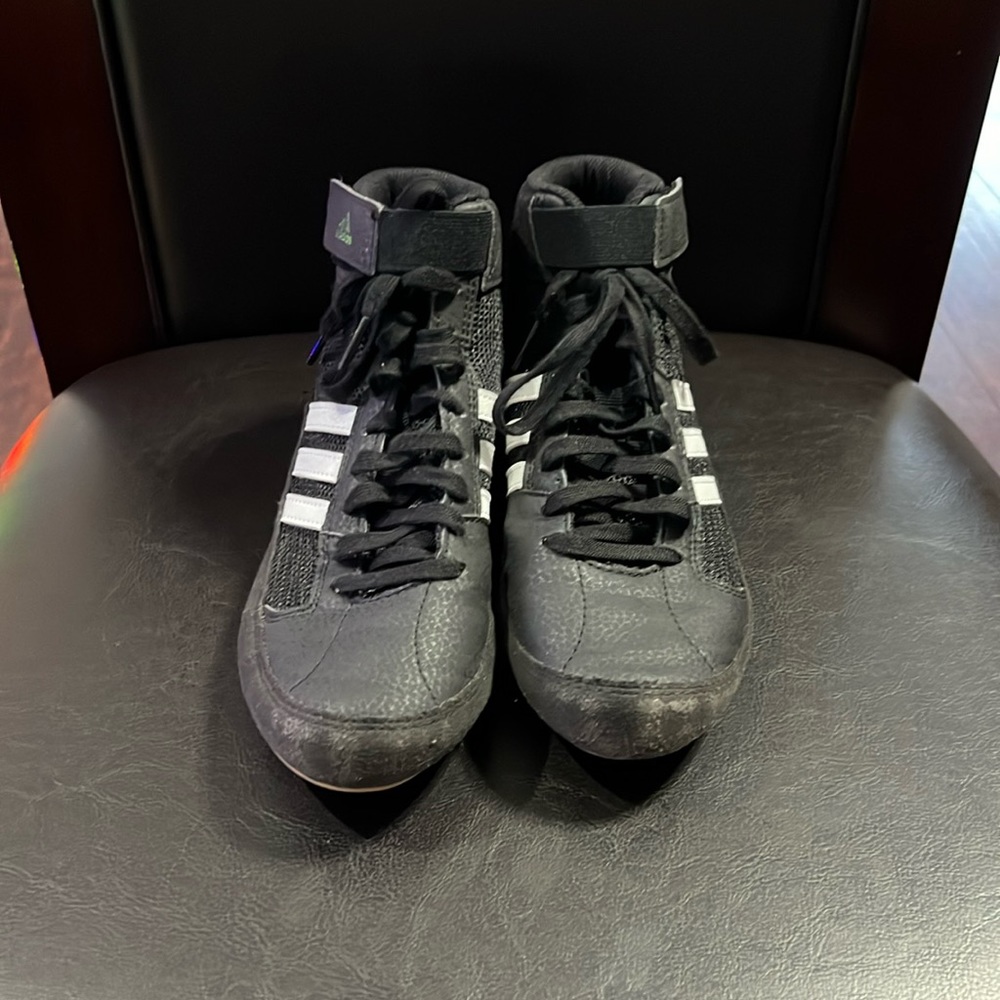 Adidas HVC 2 Wrestling Shoes Black White AQ3327 Youth size 3.5